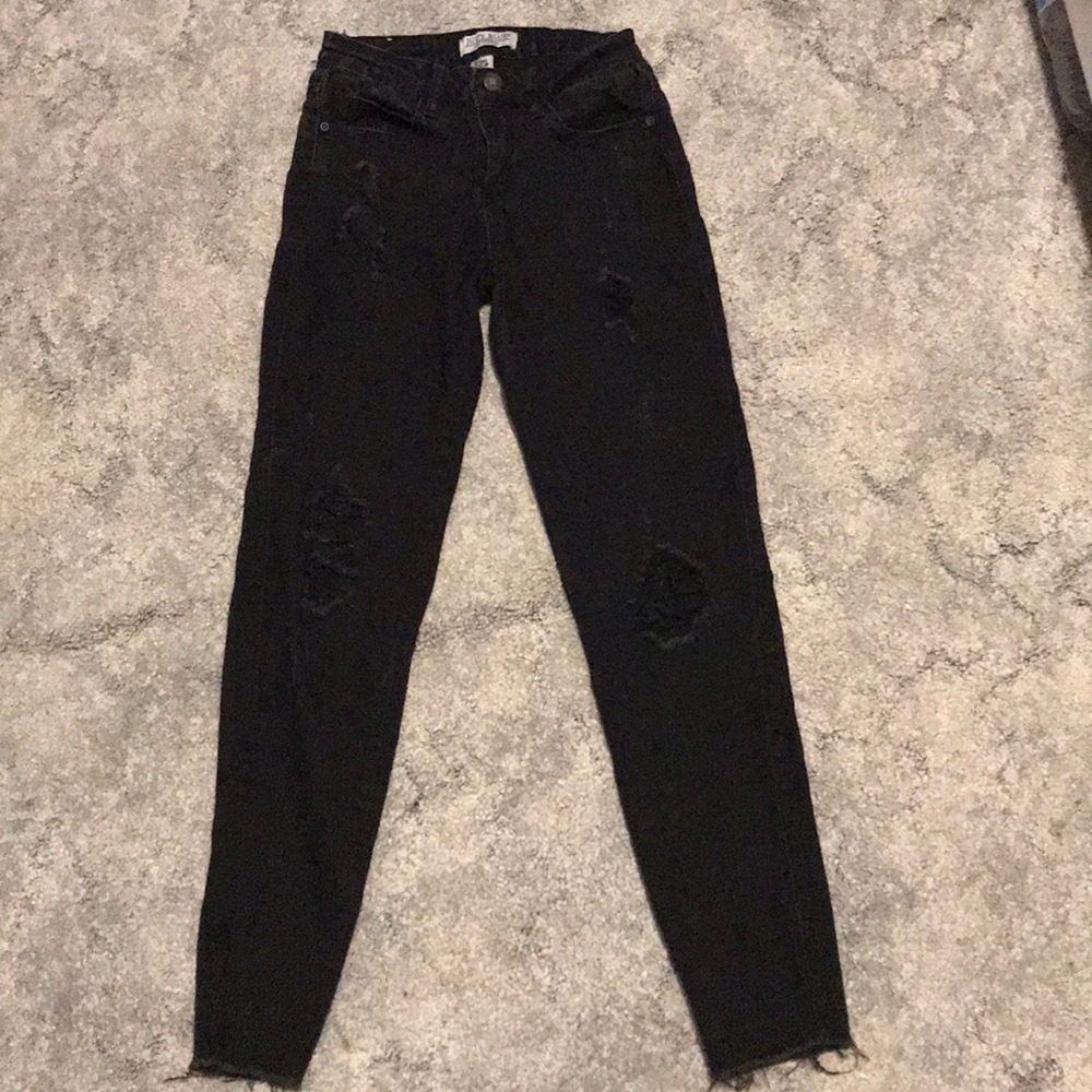 Judy Blue - Distressed Black Jeggings